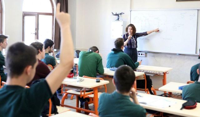 Öğretmen maaşı 22 yılda 27 gram altın eridi...