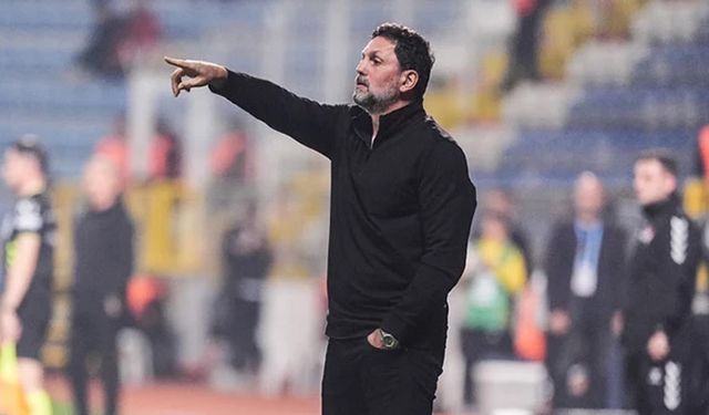 Antalyaspor-Galatasaray maçında olay! Sahayı terk etti