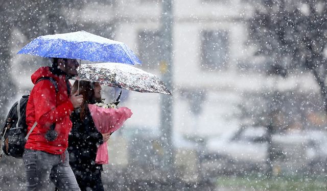 İstanbul’a kar geliyor! Meteoroloji tarih verdi