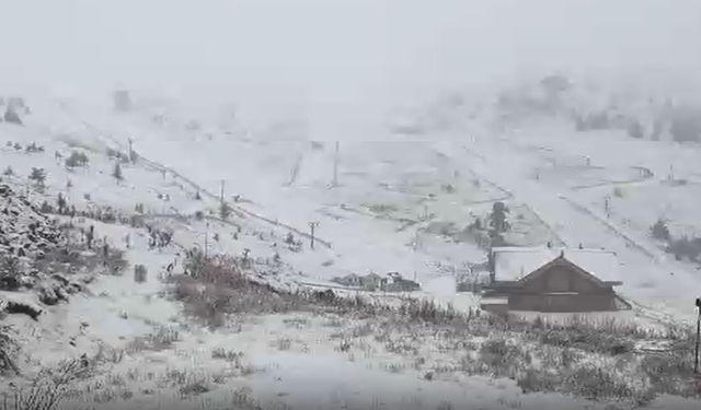 Kartalkaya kar kalınlığı 10 santime ulaştı! İşte kar görüntüleri...