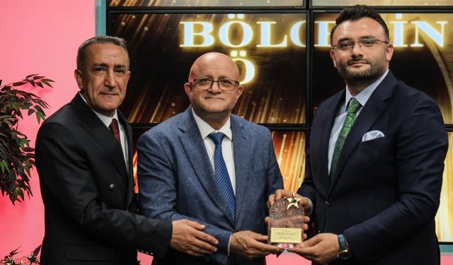 Yeni Umut Gazetesi ve Yeni Umut Dergisi yılın 'en'lerini seçti