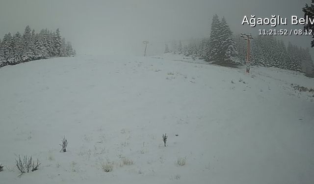 İstanbul'un yanı başında kar kalınlığı 18 santimetreye ulaştı