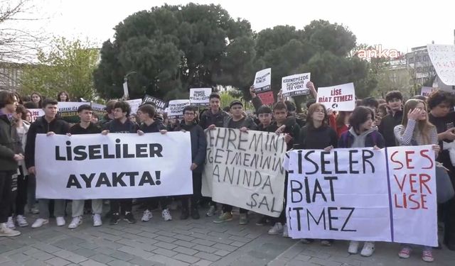 Liseliler haksızlığa karşı eylemde: Üniversitelilerden büyük destek!