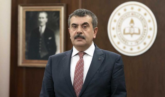Diyanet'ten sonra şimdi de MEB: 23 Nisan'da Atatürk'ü unuttular!