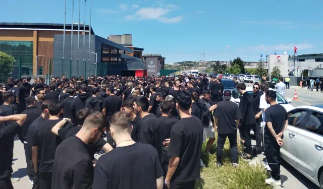 Futbolcular Riva'ya yürüdü: TFF'nin yeni kuralına büyük tepki!