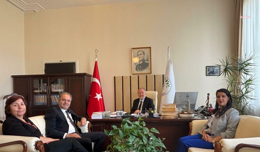 Emek Partisi, işçi haklarına yönelik hazırladıkları kanun teklifi için Meclis'te görüşmeler yaptı