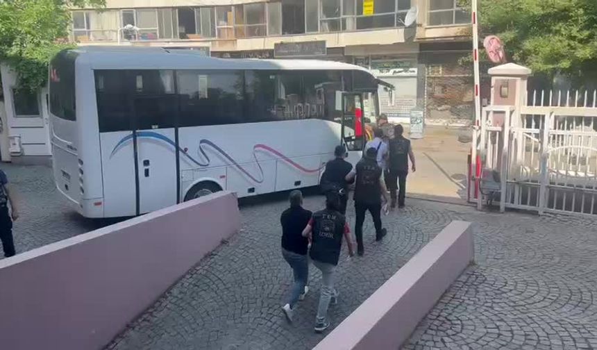 İzmir merkezli 4 ilde FETÖ operasyonu: 13 tutuklama