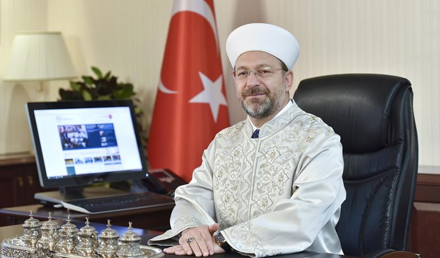 Yapay zekâ da artık Diyanet kadrosunda: Ali Erbaş ayet yorumlatıyor...