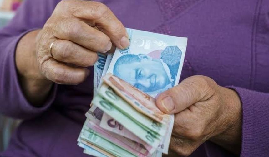 En düşük emekli maaşında son durum: Artış olacak mı?