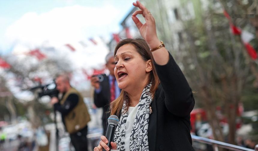 Afyonkarahisar Belediye Başkanı Burcu Köksal, hakkında ‘parti değiştireceği’ yönündeki iddialara yanıt verdi!
