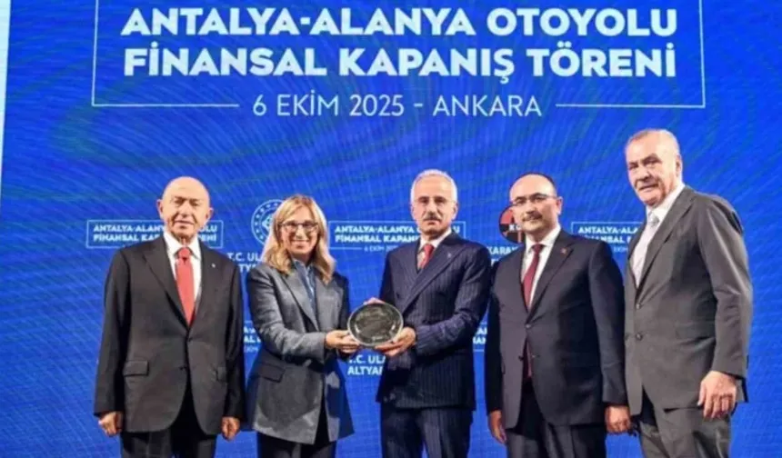 Bunu da gördük: Limak'tan 'para bulduk' töreni!