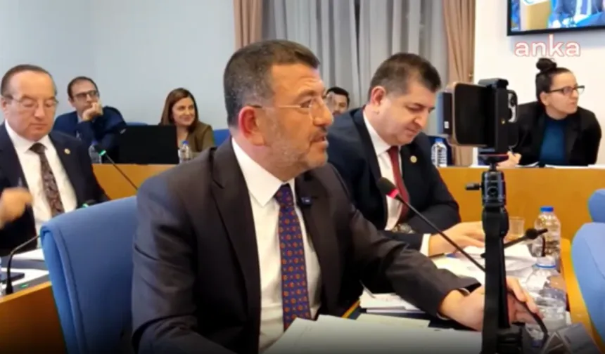 CHP’li Veli Ağbaba’dan Hakan Fidan’a ‘Taht Kavgası’ uyarısı