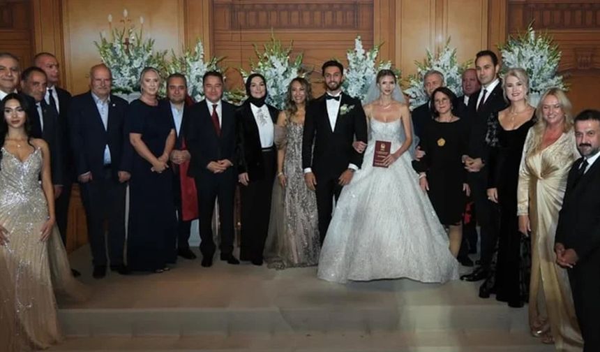 Canberk Öztürk'ün düğünü siyaset ve ekonomi dünyasını buluşturdu! Mansur Yavaş, Ali Babacan, Rıfat Hisarcıklıoğlu...