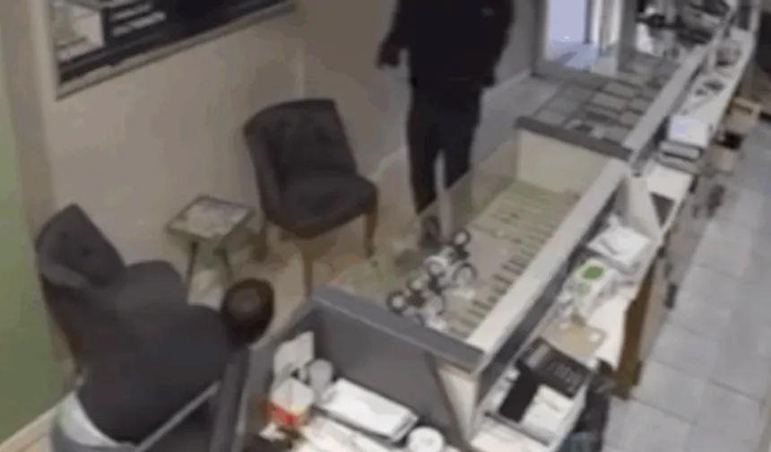 70 bilezik çalan hırsız, özel harekat polisi çıktı